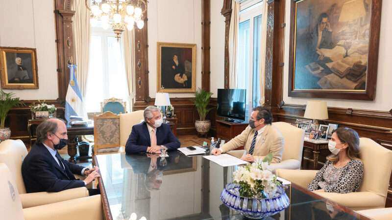 Se lanzó el Programa “Más Cultura”.