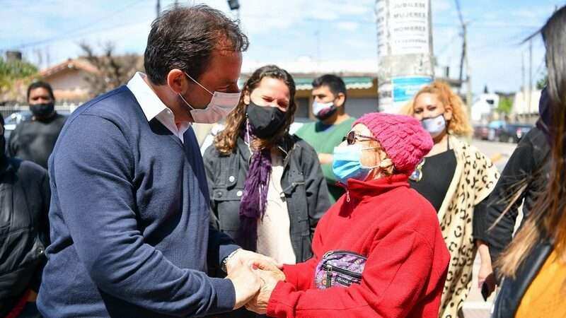 Ariel Sujarchuk recorrió la puesta en valor de la Plaza Belgrano de Garín