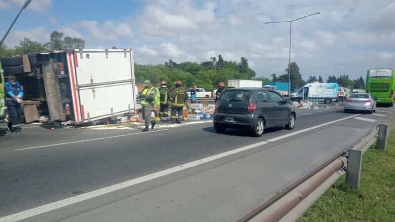 Corte Total de la Panamericana sentido Provincia a la Altura de Ruta 26