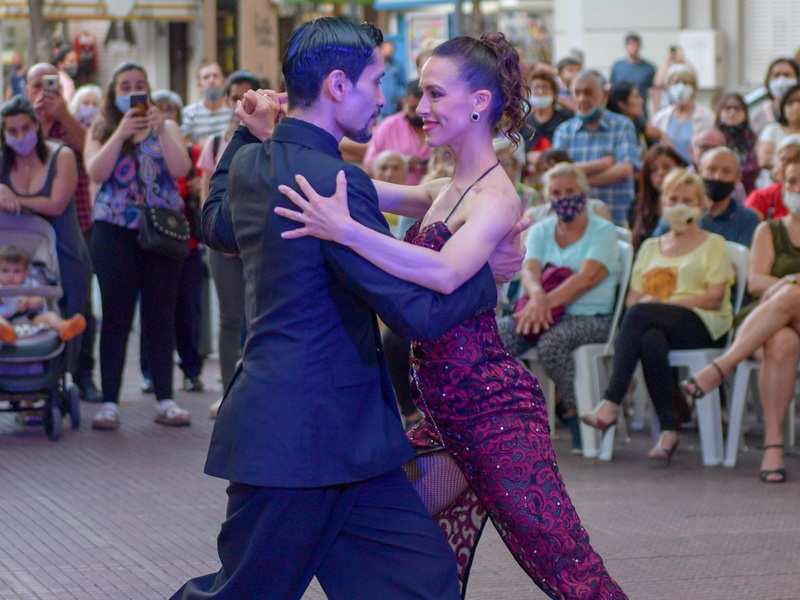 Se realizó en San Fernando una nueva “Milonga al Aire Libre” en la Plaza Mitre