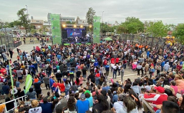 Miles de vecinos disfrutaron del Festival Tropical en San Fernando