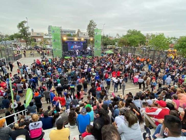 Miles de vecinos disfrutaron del Festival Tropical en San Fernando