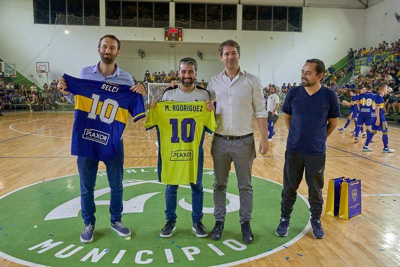 Miles de vecinos disfrutaron el debut del equipo de Futsal de Boca en el Microestadio de Hurlingham