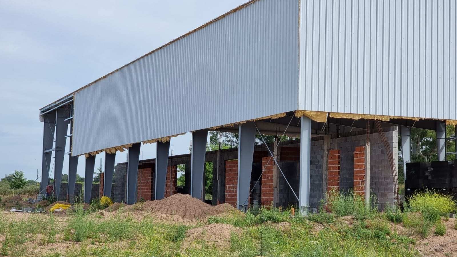 Capilla del Señor, avanza la construcción del Polideportivo