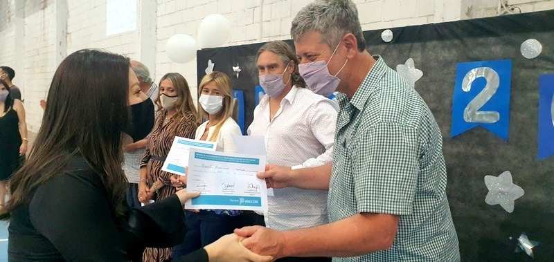 En San Fernando se entregaron los Diplomas del Plan FinEs