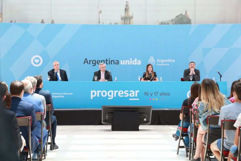 Con la ampliación del Plan PROGRESAR, más de 6.400 adolescentes escobarenses recibirán un apoyo económico del Estado para finalizar sus estudios secundarios