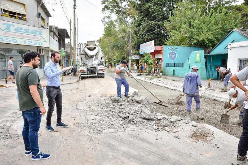 Selci recorrió la obra de repavimentación integral de la Avenida Pedro Díaz
