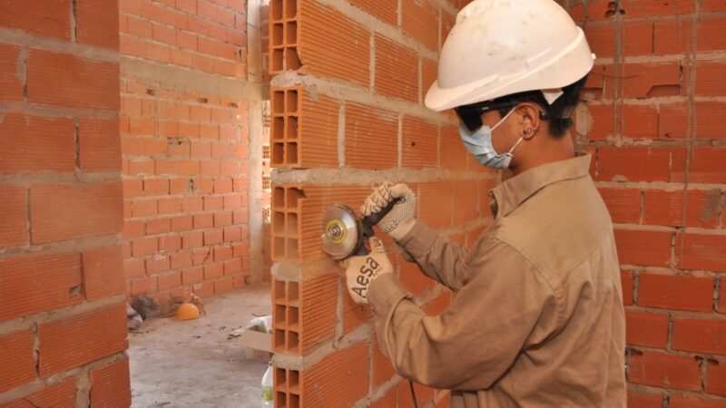 Exaltación, avanza la construcción de Casas Modelos en el Barrio Esperanza