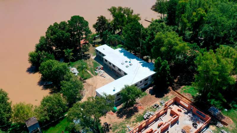 Juan Andreotti visitó las obras de renovación de la Escuela Técnica N°1 de Islas del Delta