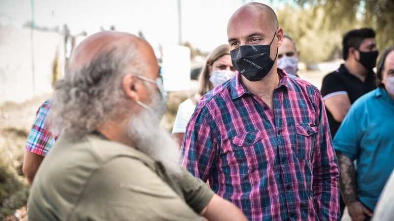Beto Ramil y Emilio Pérsico recorrieron obras de redes, conexiones domiciliarias e instalaciones de agua potable y cloacas en Belén de Escobar