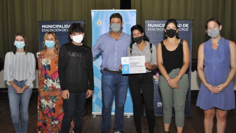 Procrear II, entrega de Créditos para familias Exaltacrucenses