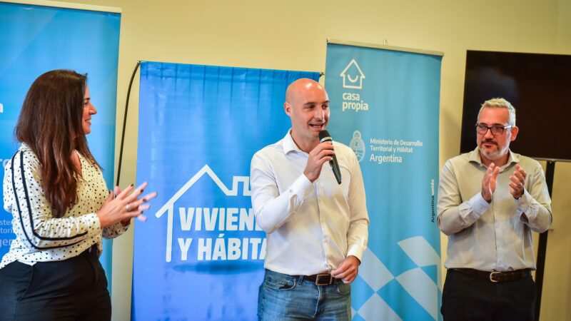 Casa Propia: Beto Ramil entregó otros 20 créditos para la construcción de viviendas y ya son 121 los escobarenses beneficiados