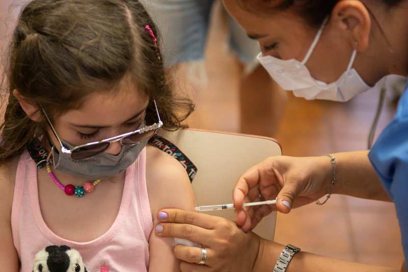 Continúa la vacunación a niñas, niños y adultos en escuelas de San Fernando