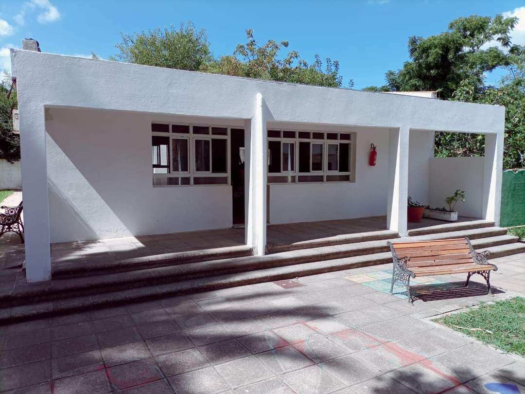 Exaltación , continúan las mejoras edilicias en Escuelas Públicas del distrito