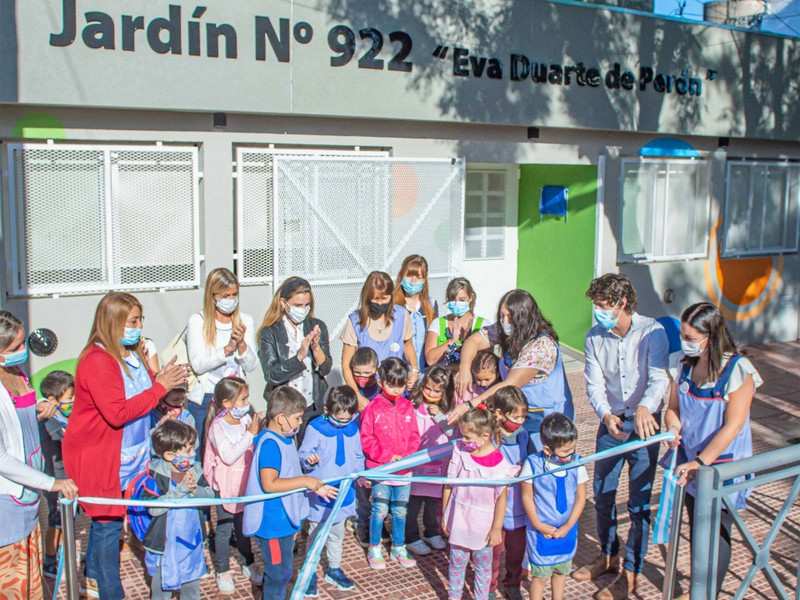 Juan Andreotti inauguró la cuarta de 7 instituciones educativas renovadas en el verano