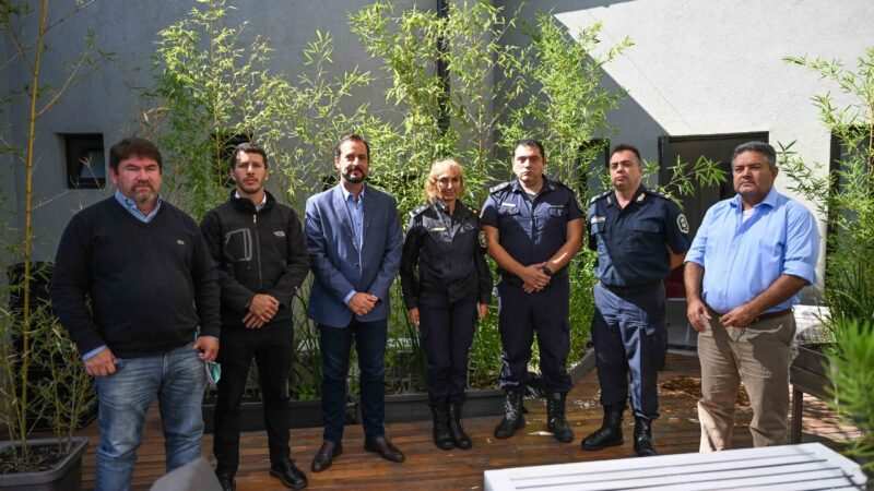 Ariel Sujarchuk recibió a los nuevos jefes de la Policía Local y del Comando de Patrullas de Escobar