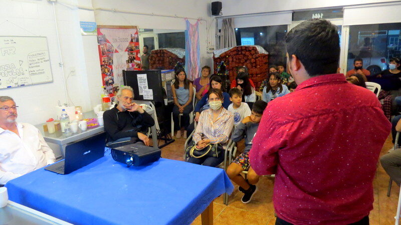 El Papá de “Tiago “Ares, creador del Programa “Qunita” brindó una charla en Vicente López