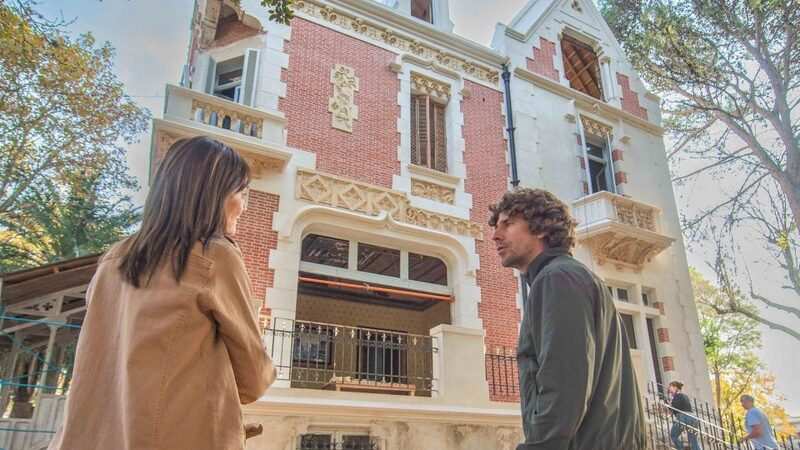 Juan Andreotti recorrió la restauración del Palacio Otamendi y la obra de un nuevo Teatro