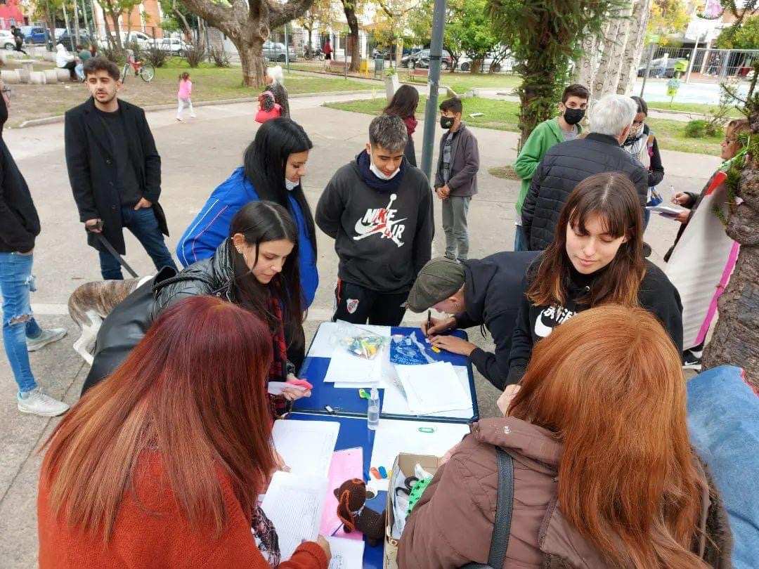 Los vecinos participan de la Campaña por un “Hospital Veterinario” en Vicente López