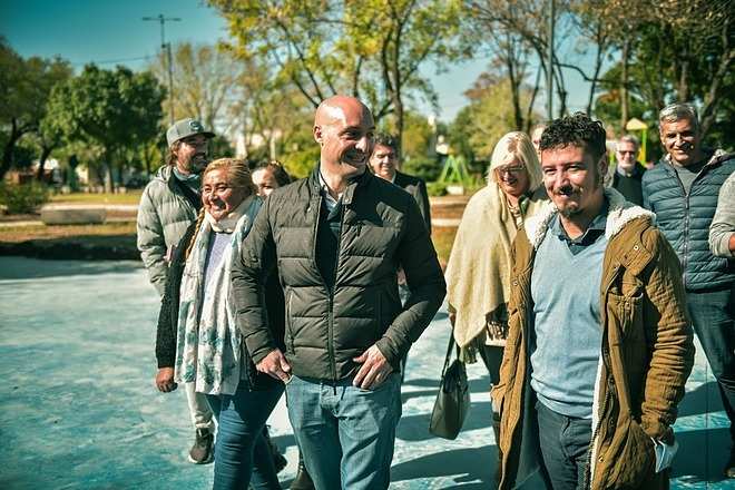La Municipalidad de Escobar avanza con las obras de puesta en valor en la plaza Sarmiento y el cementerio de Garín