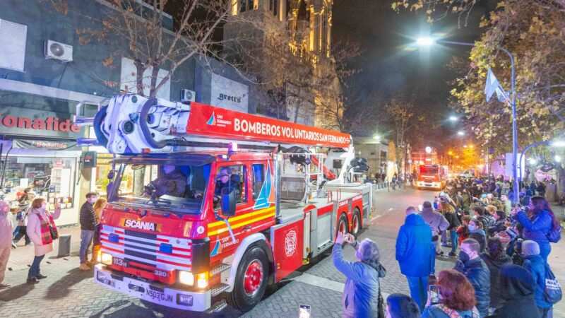 San Fernando rindió otro homenaje a sus Bomberos, que presentaron nuevas autobombas