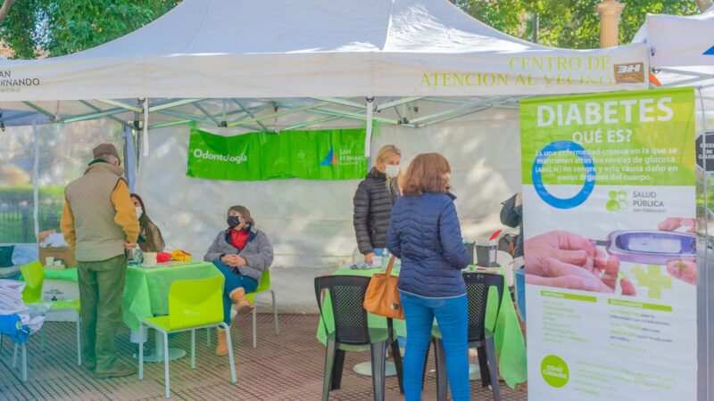 San Fernando ofreció nuevamente charlas y controles de Salud en la Plaza Mitre