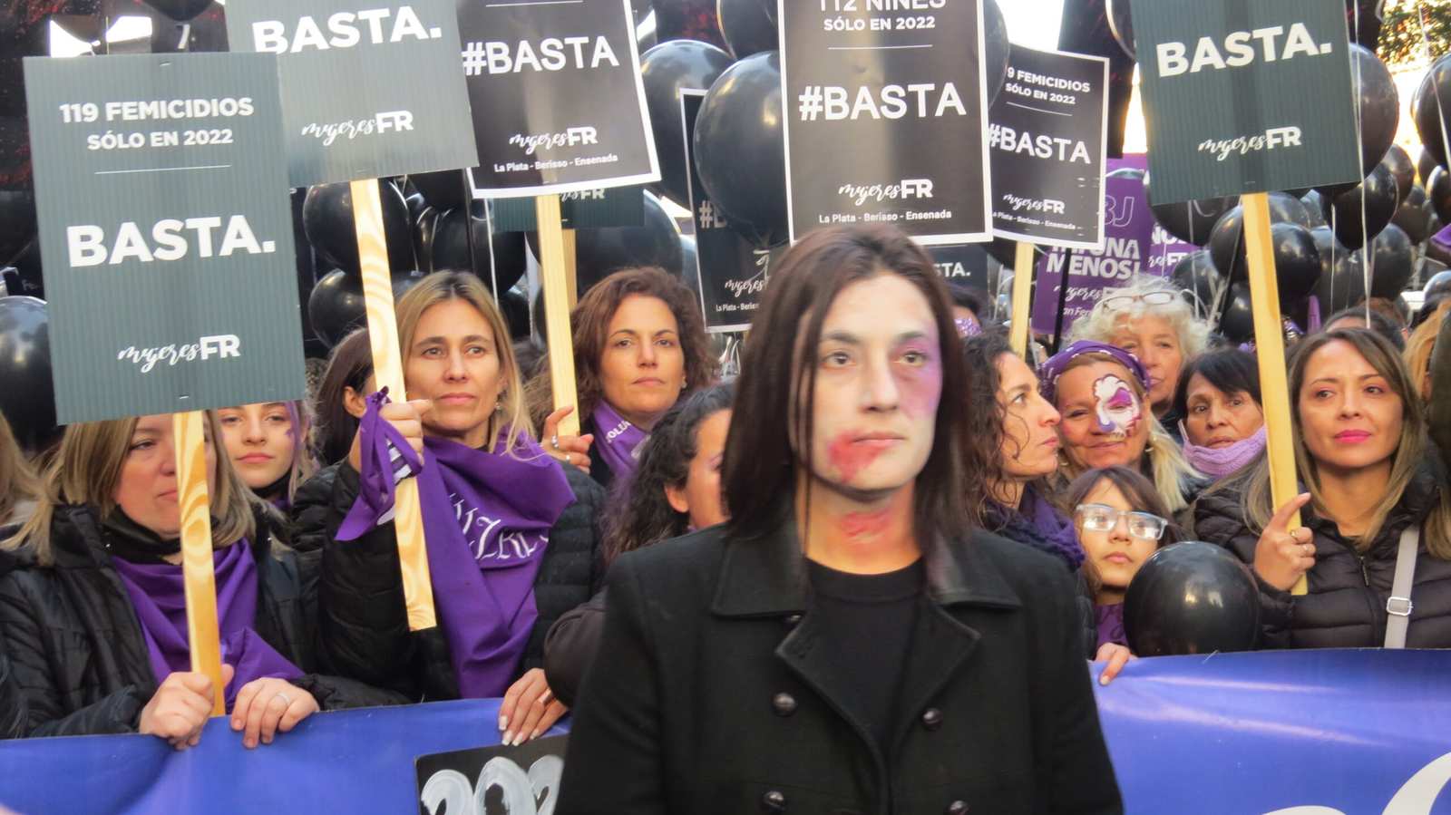 Mujeres FR, presente en la marcha: “Ni una Menos. Basta”