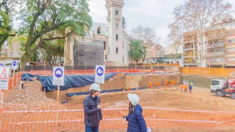 Juan Andreotti visitó el avance de la obra del Nuevo Teatro junto al Palacio Otamendi