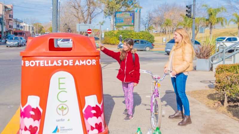 Instalaron 5 nuevas campanas para “Botellas de Amor” en San Fernando