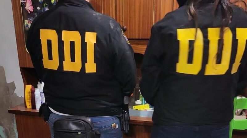 Detienen y Aprehenden a dos Delincuentes con Drogas en Belén de Escobar