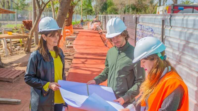 Juan Andreotti recorrió la obra de continuación del Paseo Aeróbico en la calle Arias
