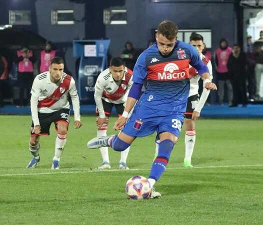 Tigre y River no se sacaron ventaja,  en un intenso partido disputado en Victoria