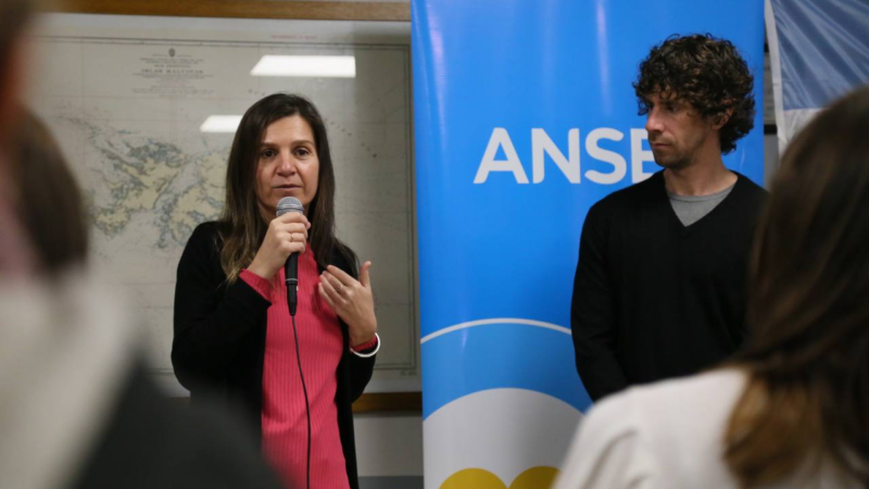 Raverta y Andreotti visitaron la oficina de la ANSES en San Fernando