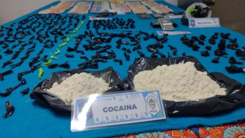 Maquinista Savio: Desbaratan a una Organización dedicada al Narcomenudeo e incautan una importante cantidad de Cocaína
