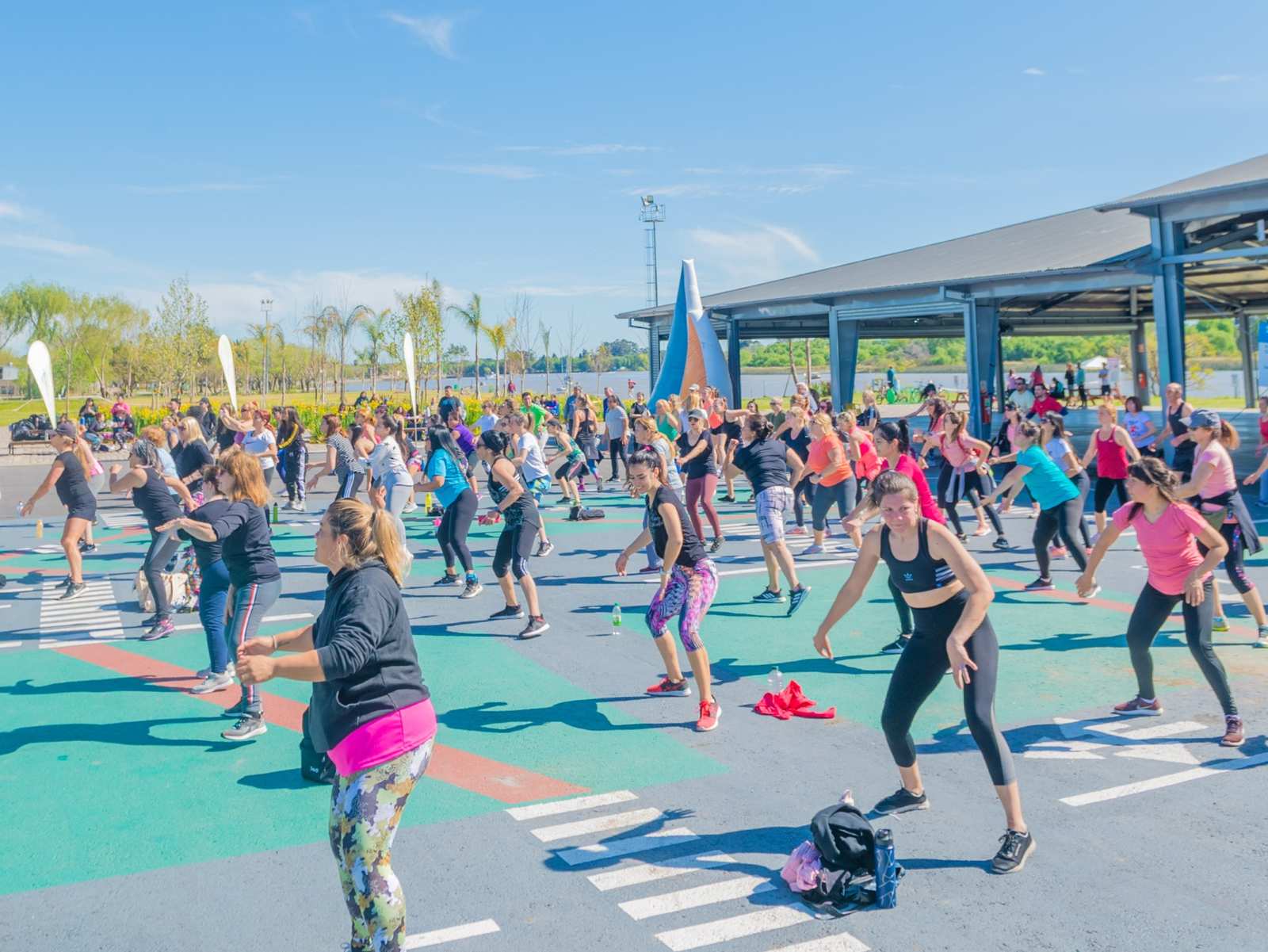 Una multitud entrenó en San Fernando con “Les Mills”, el grupo fitness N°1 del mundo