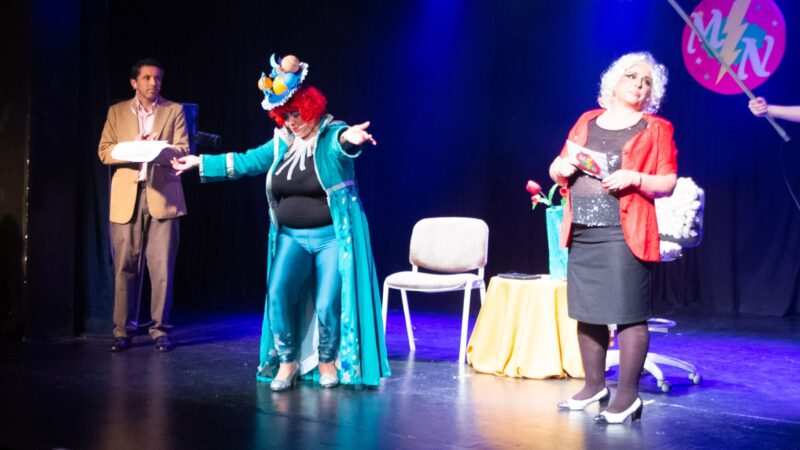 A sala llena, el Elenco Municipal de Teatro de San Fernando presentó “#MalditaNoche”