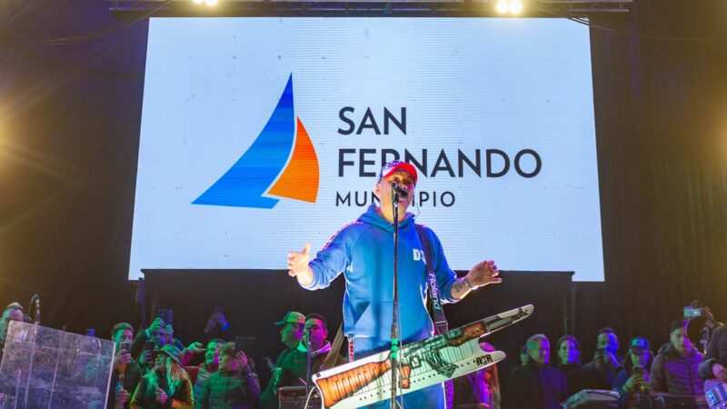Miles de familias disfrutaron el show homenaje a Pablo Lescano en San Fernando