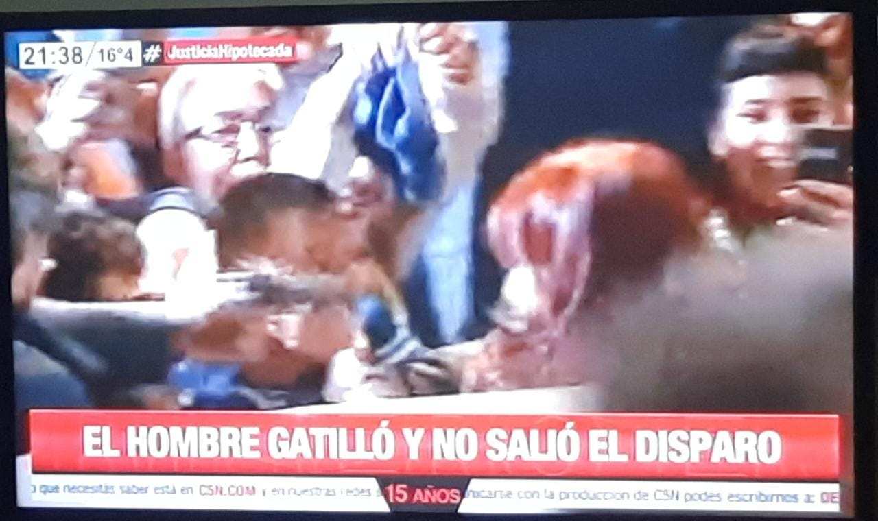 Atentaron contra la vida de Cristina Fernández de Kirchner