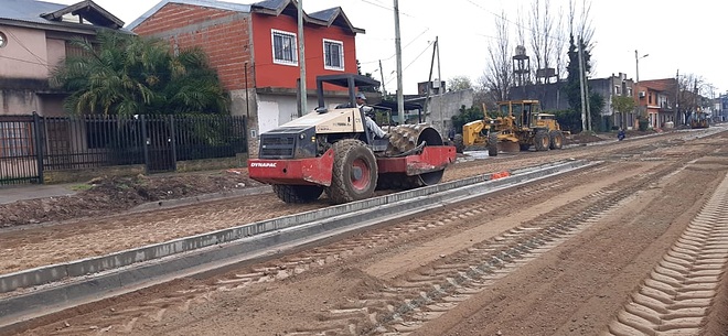 Se intensifican los trabajos de pavimentación en distintos puntos de Belén de Escobar, Garín y Loma Verde