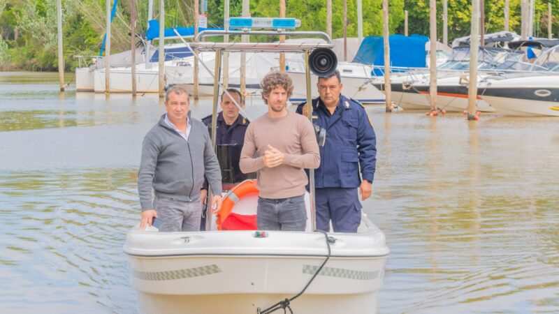 Juan Andreotti presentó una Nueva Lancha de la Policía para seguridad en Islas