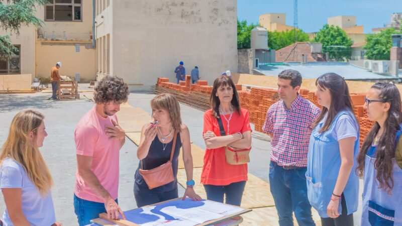 Juan Andreotti recorrió el inicio de obra del Jardín 926 “Artigas”
