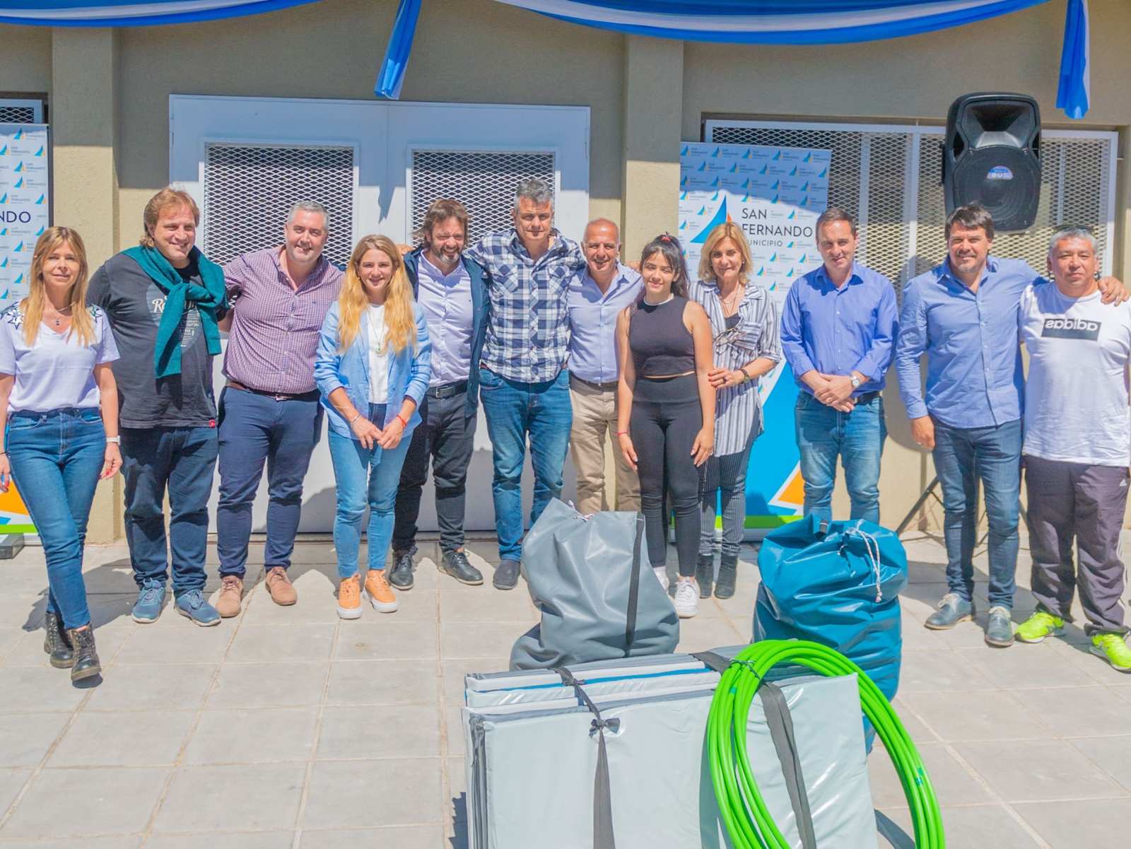 Se entregaron nuevos materiales deportivos a las Escuelas Secundarias de San Fernando