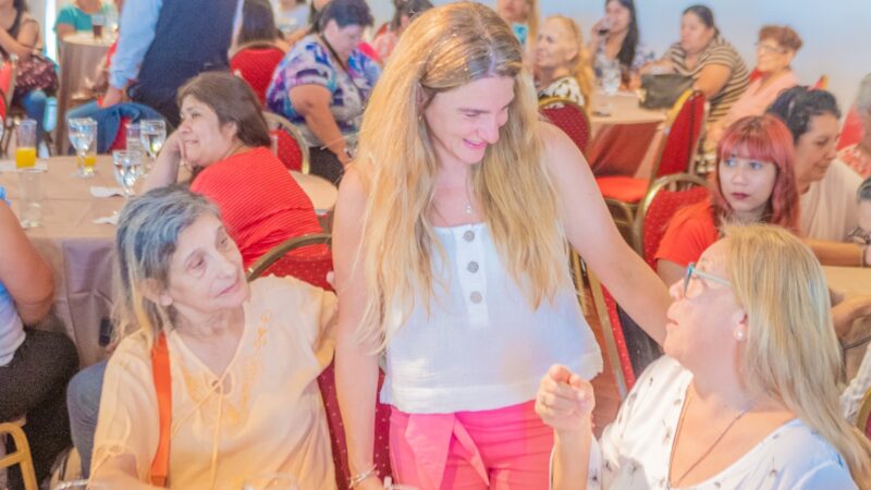 San Fernando homenajeó a sus “manzaneras” por un nuevo año de trabajo