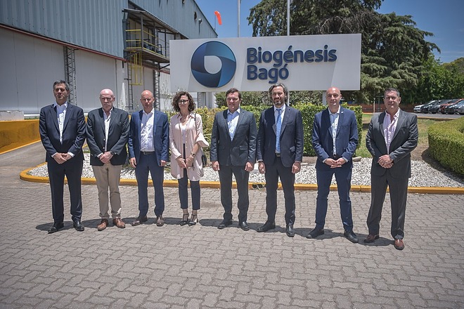 Beto Ramil y Santiago Cafiero recorrieron la planta de Biogénesis Bagó en Garín que amplió su capacidad de producción