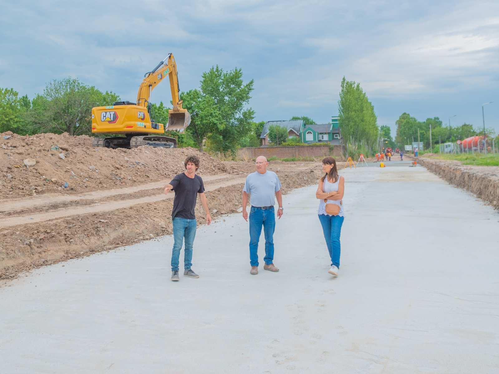 Juan Andreotti supervisó la pavimentación de la calle Maipú, una obra importante para el desarrollo de Virreyes Oeste