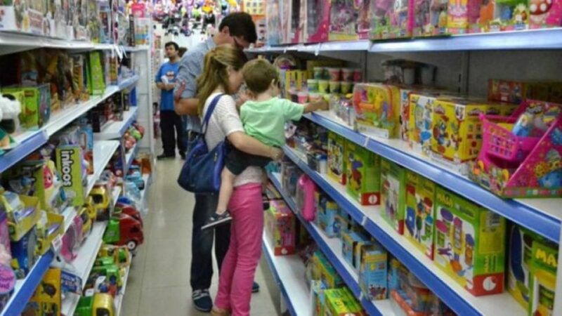 En Reyes Magos,  las ventas minoristas subieron 0,8% anual