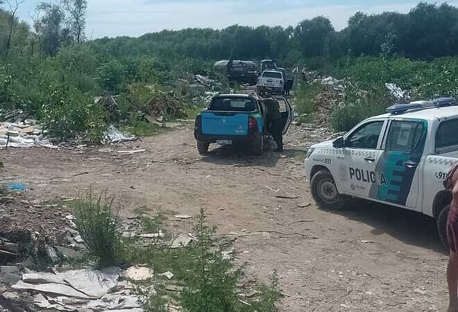 La Municipalidad secuestró un camión que tiraba escombros de manera ilegal en Ingeniero Maschwitz