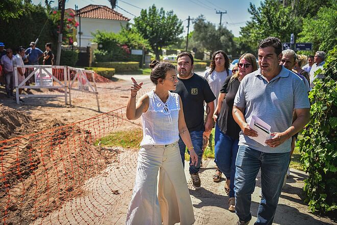 La Municipalidad avanza con la pavimentación de la calle Centenario en Garín y con la construcción de un nuevo Centro Comunitario en Belén de Escobar