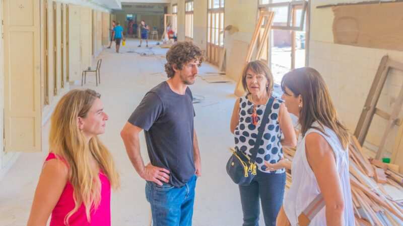 Andreotti visitó el avance de la renovación total de la Escuela “Normal-Artigas”
