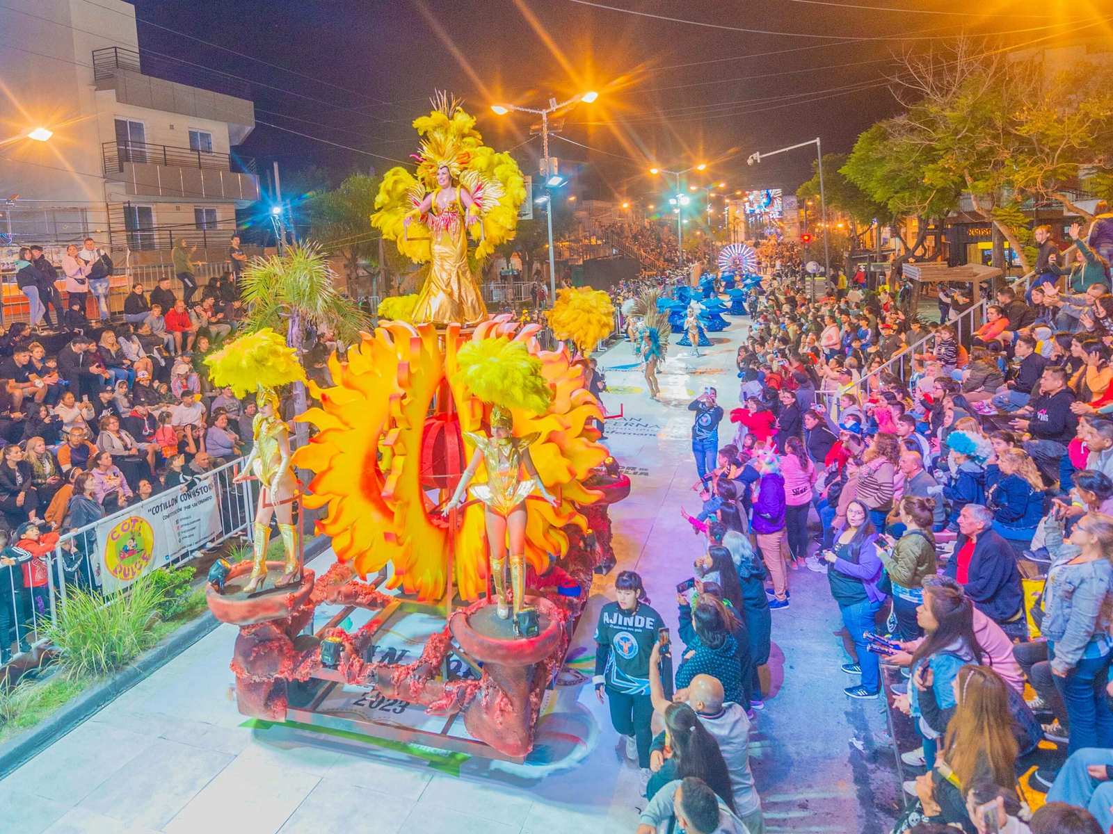 Miles de sanfernandinos disfrutaron la primera jornada del Gran Corso Familiar 2023